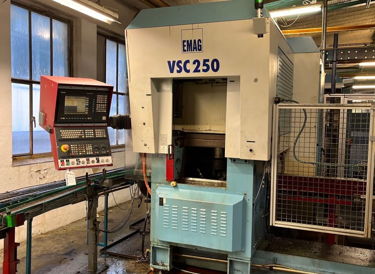 EMAG VSC 250 vertical lathe