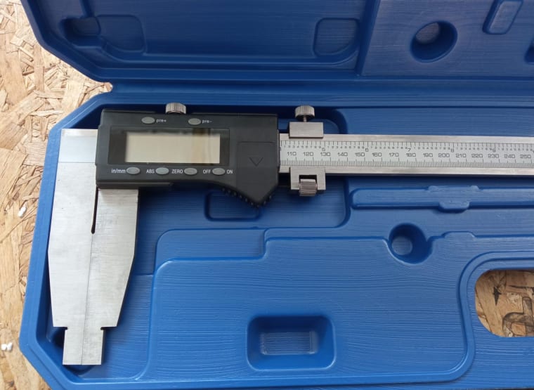 FREUTEK SDM0047 Digital Caliper 500x100x0,01 mm - IP66 Water Proof