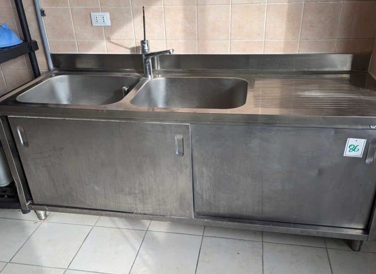 MARENO Stainless steel double bowl sink