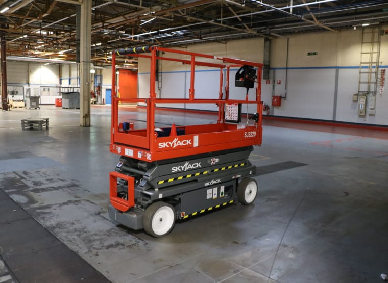 SKYJACK SJ 3220 Scissor lift