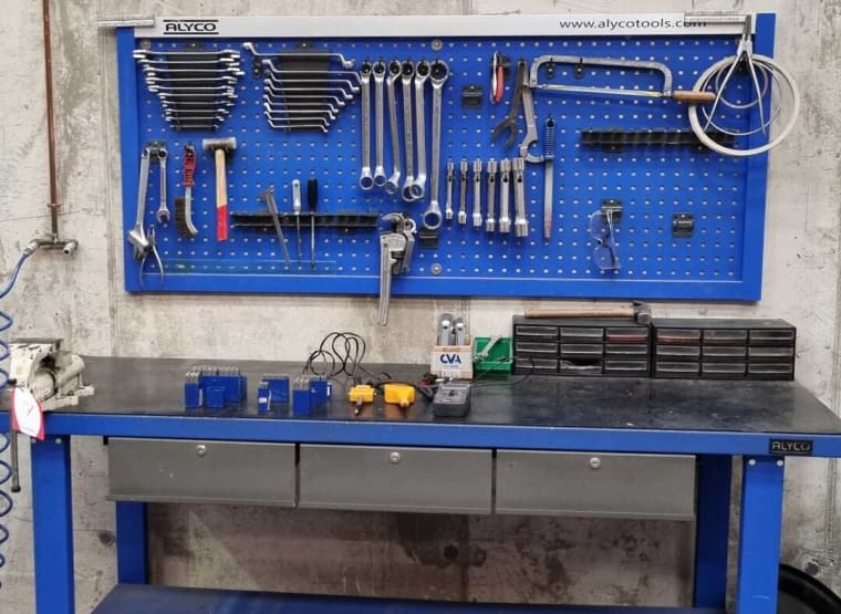 ALYCO Workbench with tools