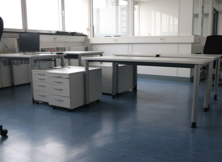 ASSMANN 5 office desks