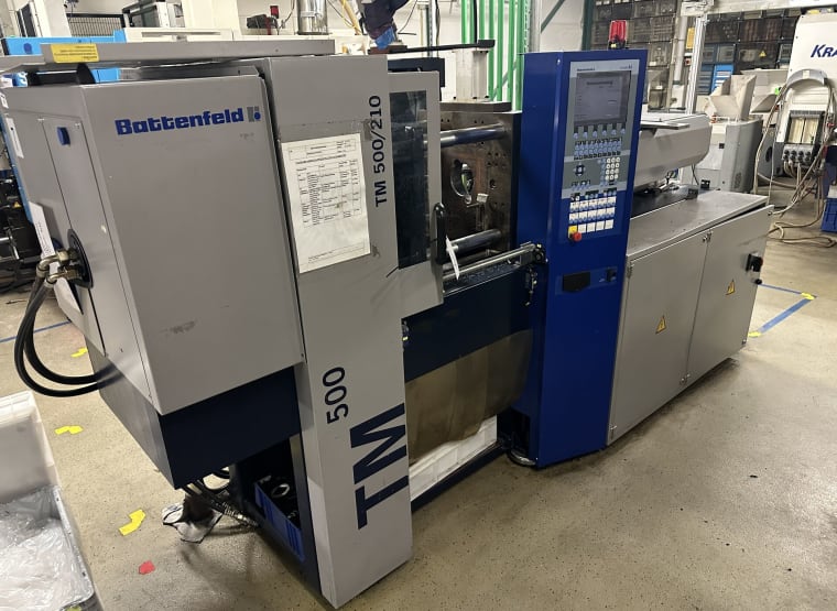 BATTENFELD TM 500/210 Injection molding machine