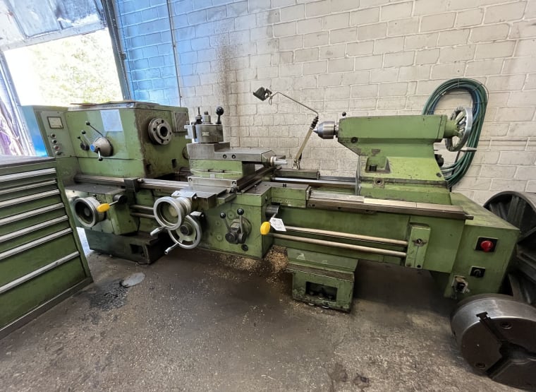 BOEHRINGER V800 lathe