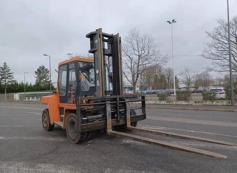 CATERPILLAR DP70 DIESEL FORKLIFT TRUCK