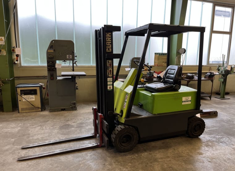 CLARK EM 15S Electric forklift