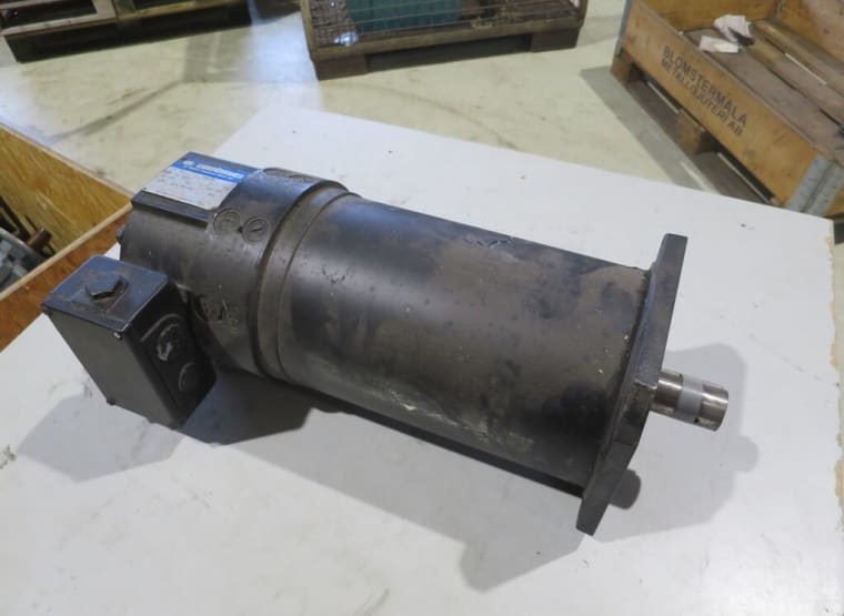 CONTRAVES MT 52ZF8-67 servo motor