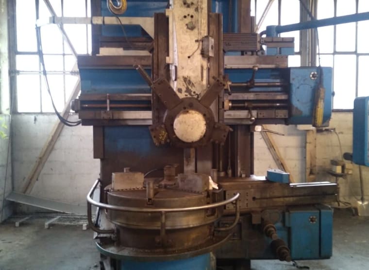 DORRIES 1000 Vertical lathe