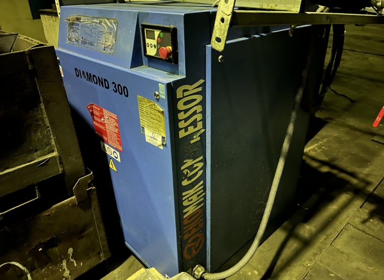 EKOMAK DMD300 screw compressor