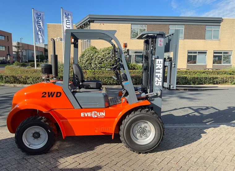 EVERUN Everun ERTF25-2WD forklift