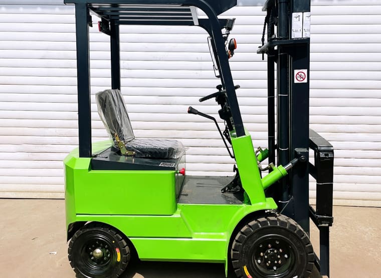 FREUTEK NNT0001 Electric forklift 1000 Kg - 3000mm