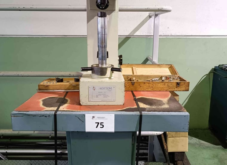 HOYTOM ROCKWELL-713-R Hardness Tester