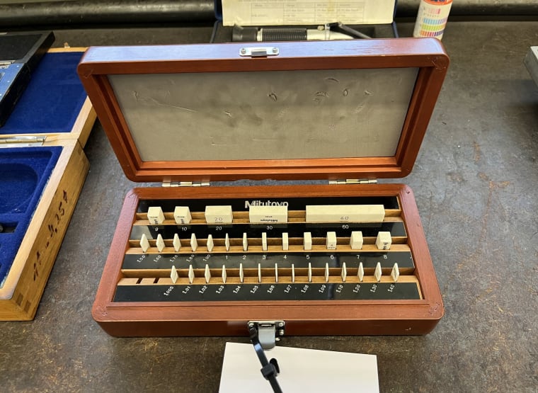 MITUTOYO Gauge block box