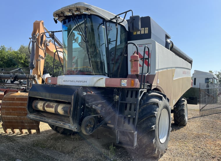 ROSTSELMASH Acros-595 Plus Grain Harvester