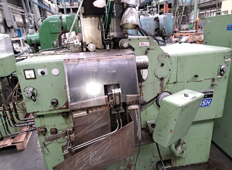 TOS BB 10 Centerless Cylindrical Grinding Machine