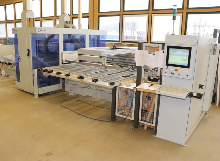 WEEKE Optimat BHX 560 CNC-Through-Feed Drilling Machine